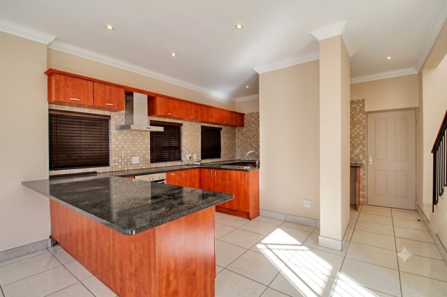 4 Bedroom Property for Sale in The Islands Estates North West